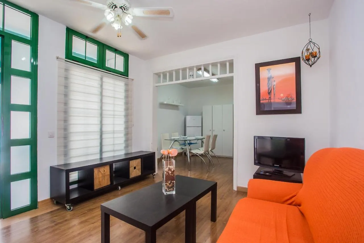 Apartamentos Haria En Puerto Del Carmen Tías 0*,  Španělsko