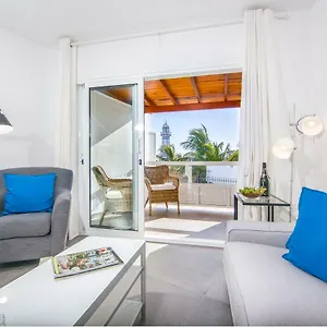 Apartment & The Lighthouse, Tias