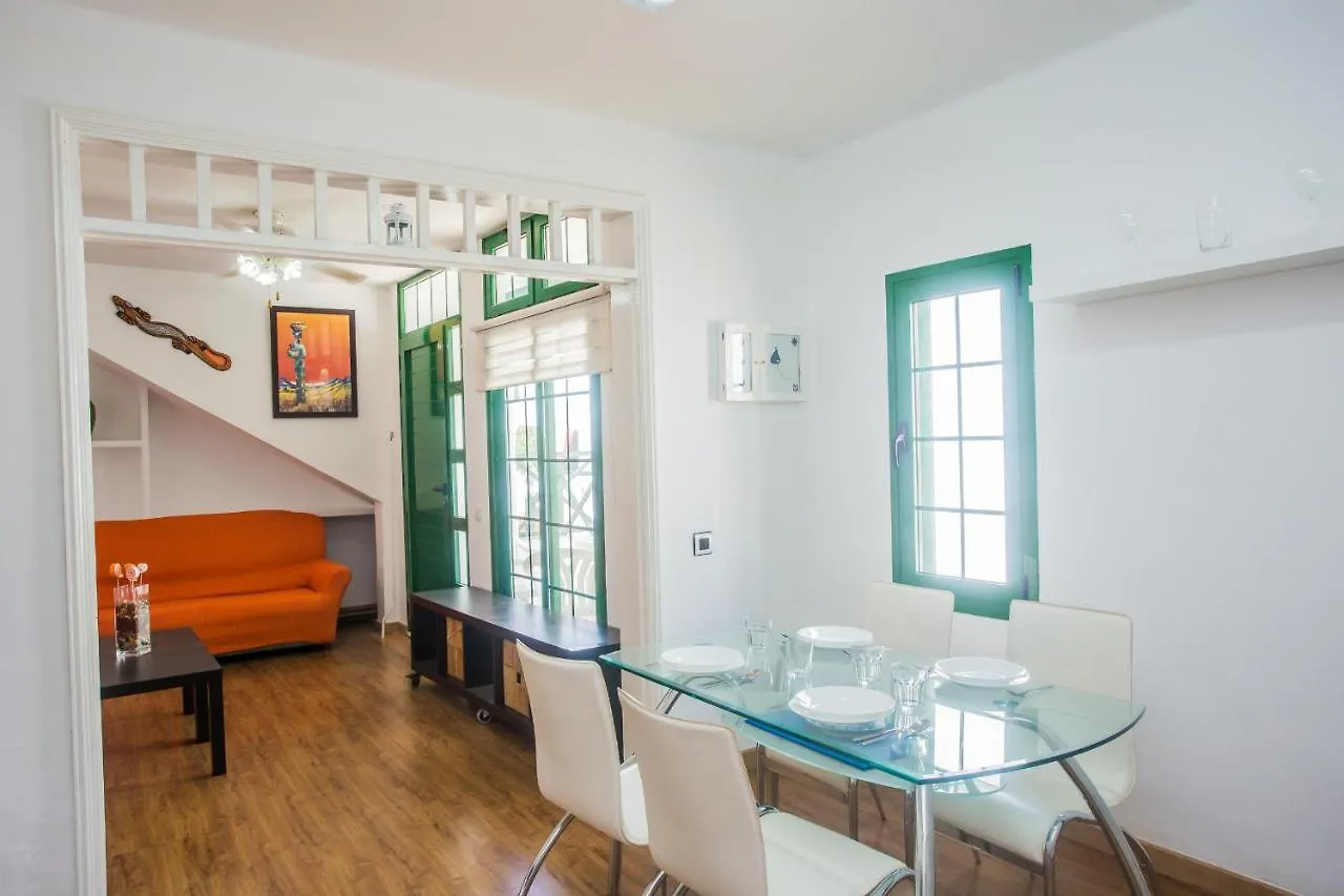 Apartamentos Haria En Puerto Del Carmen Tías Lägenhet